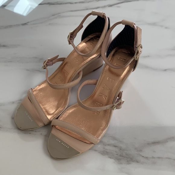 TED BAKER LONDON Weliin Wedge Sandal in size EU37.5 - Picture 8 of 15